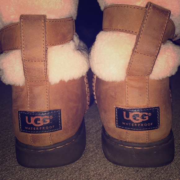 Ugh Boots - Picture 1 of 3